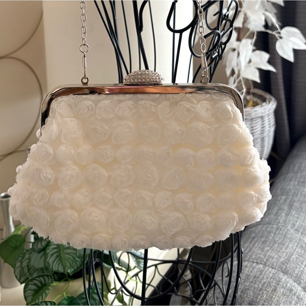 White Tulle Rosette Pearl Embellished Cocktail Chain Purse - Picture 4 of 10